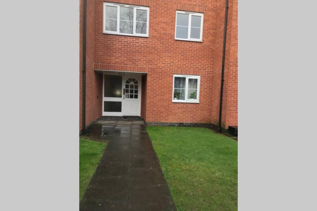The Regency Entire 1 Bedroom Flat Accomodation Leicester Dış mekan fotoğraf
