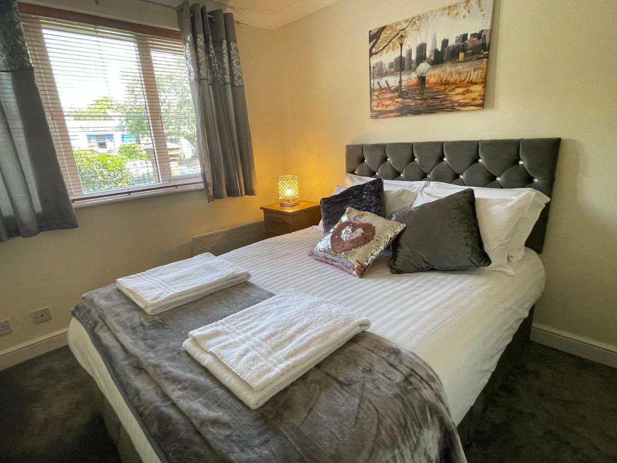 The Regency Entire 1 Bedroom Flat Accomodation Leicester Dış mekan fotoğraf