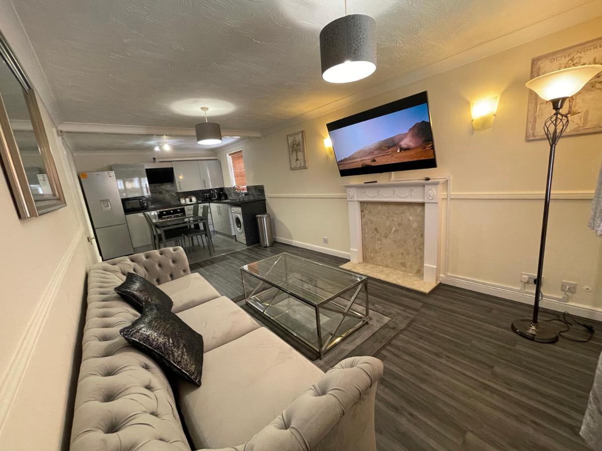 The Regency Entire 1 Bedroom Flat Accomodation Leicester Dış mekan fotoğraf